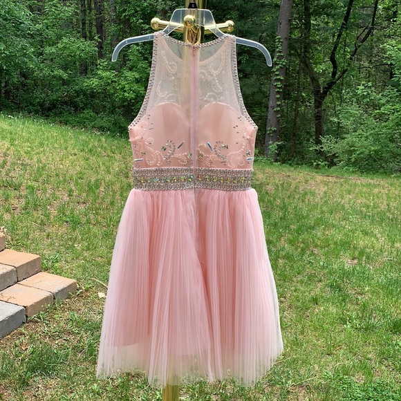 Dress - Picture 2 of 3